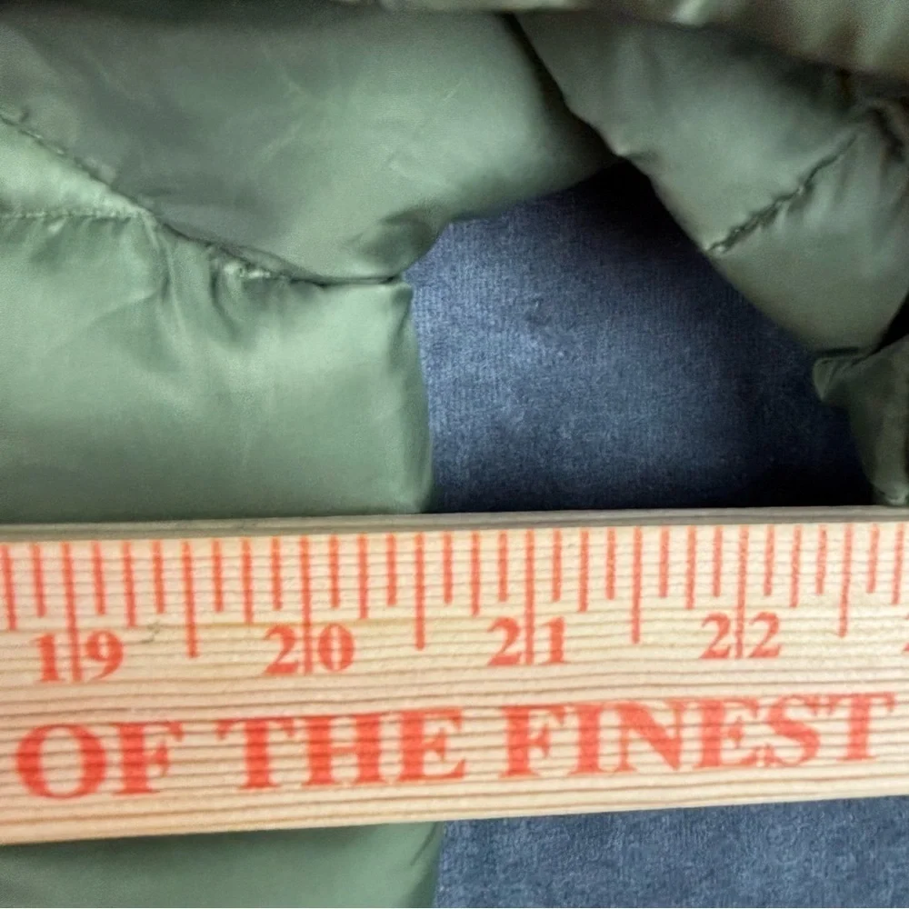 True Religion Olive Puffer Jacket Sz Sm chest measures 41”